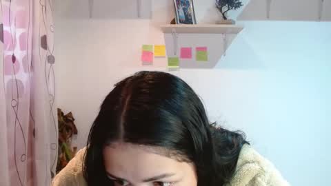 Snapshot of madisoncambel chatting on 12.17.24 Madison Cambel online show from 12.17.24