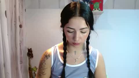 Snapshot of madisoncambel chatting on 12.27.24 Madison Cambel online show from 12.27.24