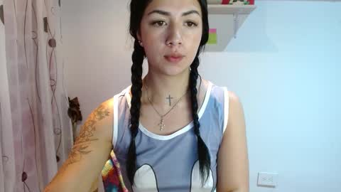 Snapshot of madisoncambel chatting on 12.27.24 Madison Cambel online show from 12.27.24