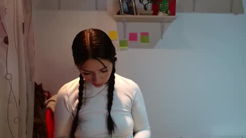 Snapshot of madisoncambel chatting on 02.11.25 Madison Cambel online show from 02.11.25