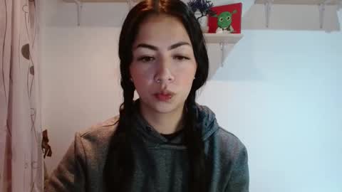 Snapshot of madisoncambel chatting on 02.19.25 Madison Cambel online show from 02.19.25
