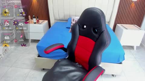 Snapshot of madisonclain chatting on 11.27.25 madisonclain online show from 11.27.25