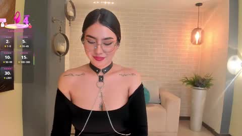 Snapshot of madisoncollinsx chatting on 03.04.25 Maddi Collins online show from 03.04.25
