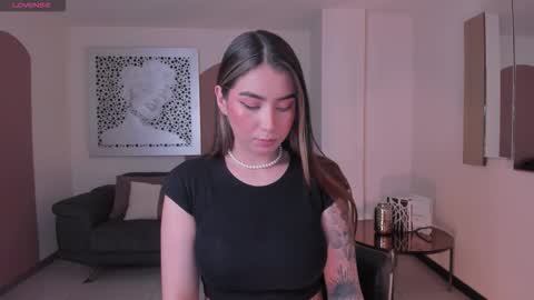 Snapshot of madisoncollinsx chatting on 10.14.25 Maddi Collins online show from 10.14.25