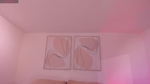 Snapshot of madisoncollinsx chatting on 11.18.25 Maddi Collins online show from 11.18.25