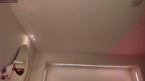 Snapshot of madisoncollinsx chatting on 11.27.25 Maddi Collins online show from 11.27.25