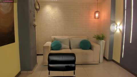 Madison Kane online show from 10.18.25