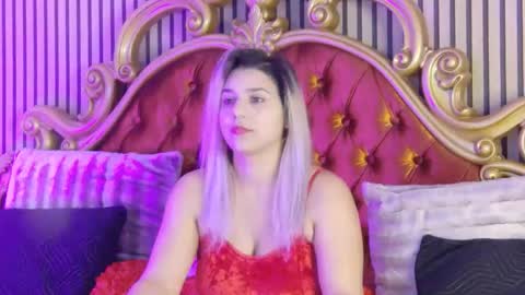 Snapshot of madisonrusso chatting on 12.23.25 madisonrusso online show from 12.23.25