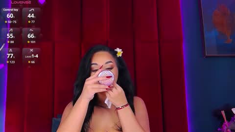 MadyLuxx online show from 10.11.25