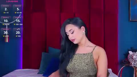 MadyLuxx online show from 06.12.26