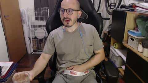 Snapshot of madziula chatting on 12.09.24 Peter online show from 12.09.24