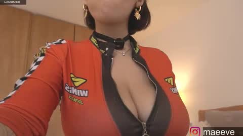 Maeve  schedule 11 am- 530 pm colombia time  online show from 03.03.25