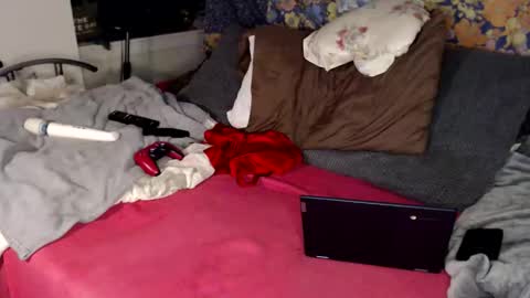 Snapshot of maemariposa chatting on 01.11.26 Mae Mariposa online show from 01.11.26