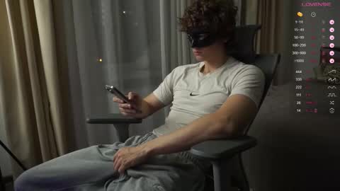 Snapshot of maestro3369 chatting on 09.28.25 Mike XMaestro 3369 online show from 09.28.25