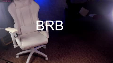 Maevee online show from 02.11.25