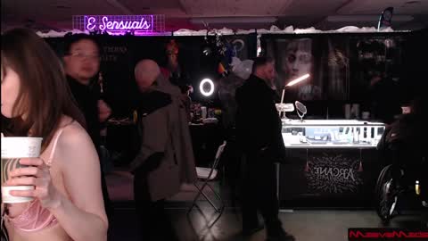 Snapshot of maevemads chatting on 02.02.25 Meaves online show from 02.02.25