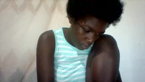 Snapshot of maevre_ chatting on 02.06.26 maevre_ online show from 02.06.26