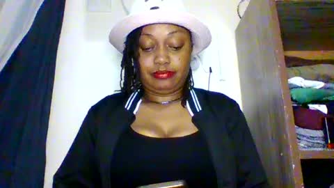 Snapshot of magdalinemus chatting on 06.14.26 magdalinemus online show from 06.14.26