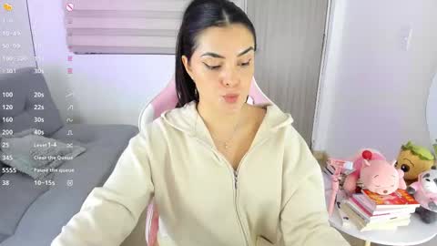 Snapshot of mager_of chatting on 11.12.25 Eva online show from 11.12.25