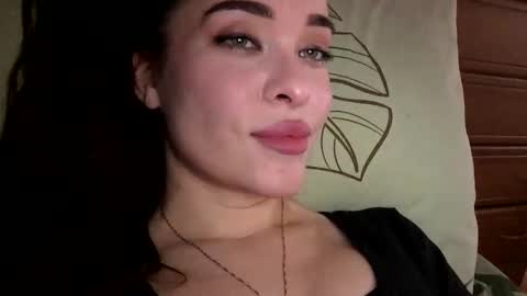 magggg658318 online show from 11.19.25