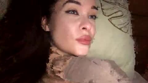 magggg658318 online show from 12.14.25