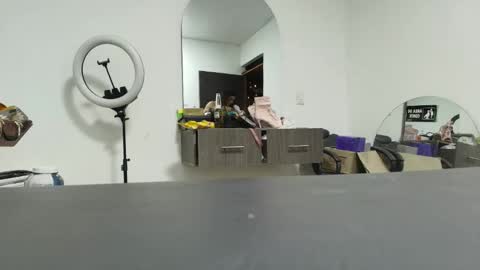 Snapshot of maggie_fit chatting on 12.21.25 maggie_fit online show from 12.21.25