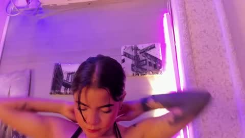 Snapshot of maggie_greene chatting on 10.09.25 Maggie online show from 10.09.25