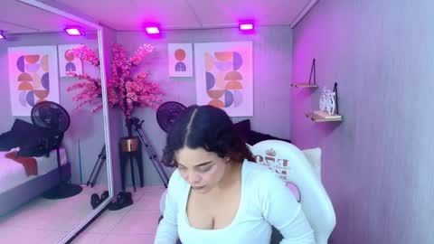 Maggy online show from 04.12.26