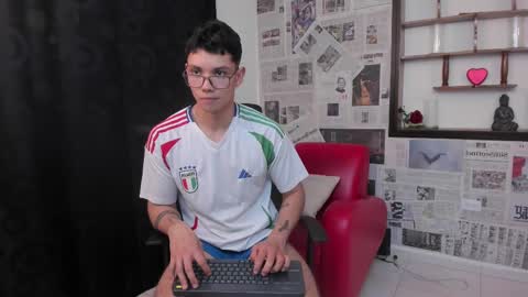 Snapshot of magic_boy01 chatting on 02.15.25 Damian Rivers online show from 02.15.25