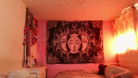 Claire online show from 01.12.25