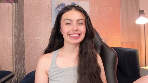 Snapshot of magic_fernanda chatting on 12.07.24 Fer online show from 12.07.24