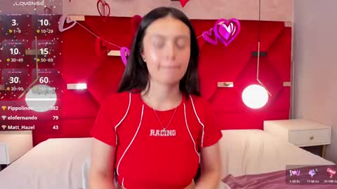 Snapshot of magic_fernanda chatting on 02.10.25 Fer online show from 02.10.25