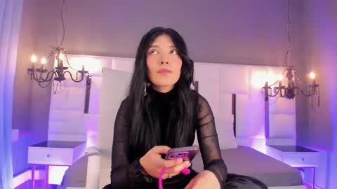 Snapshot of magic_isis_ chatting on 01.18.26 Magic isis online show from 01.18.26