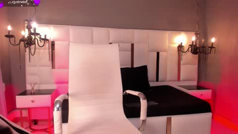 Snapshot of magic_isis_ chatting on 02.21.26 Magic isis online show from 02.21.26