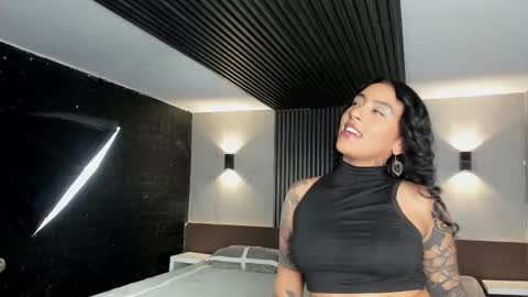 Snapshot of magic_marg chatting on 09.15.25 Marge online show from 09.15.25