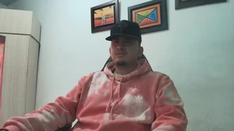 magic_milk23 online show from 11.15.25