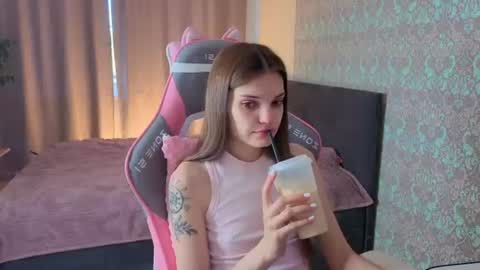 Snapshot of magic_shy chatting on 06.29.26 Merry online show from 06.29.26