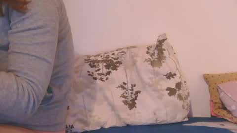 Snapshot of magic_smile16 chatting on 12.16.25 Christine online show from 12.16.25