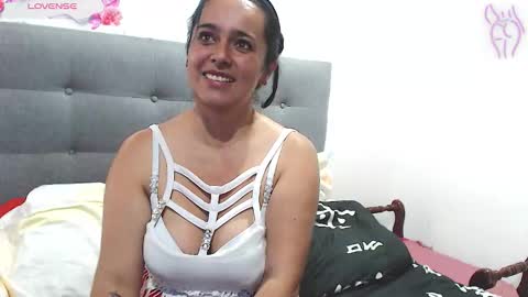 magic_stephany__ online show from 03.05.26