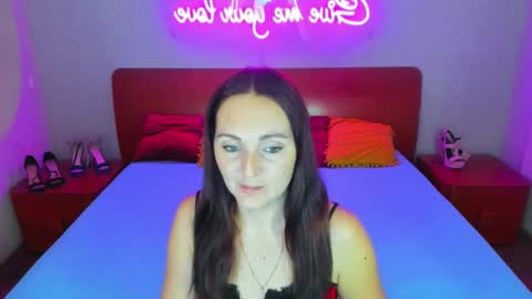 Snapshot of magiceyess chatting on 12.20.24 Lili and Bella online show from 12.20.24