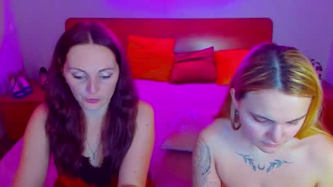 Snapshot of magiceyess chatting on 12.28.24 Lili and Bella online show from 12.28.24