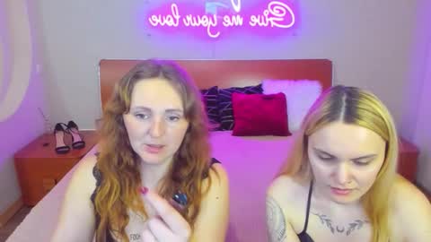 Lili and Bella online show from 03.04.26