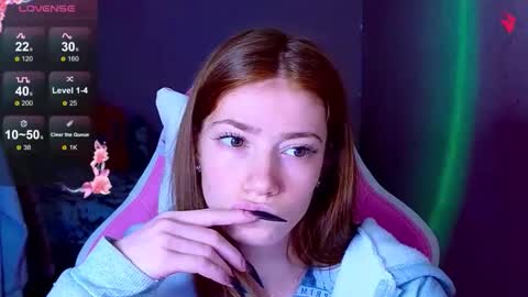 Snapshot of magicladyy chatting on 11.29.25 Angel online show from 11.29.25