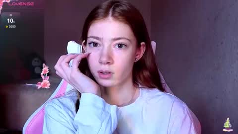 Snapshot of magicladyy chatting on 04.09.26 Angel online show from 04.09.26