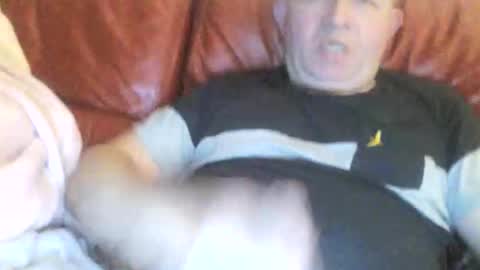 Snapshot of magicman250 chatting on 11.09.25 magicman250 online show from 11.09.25