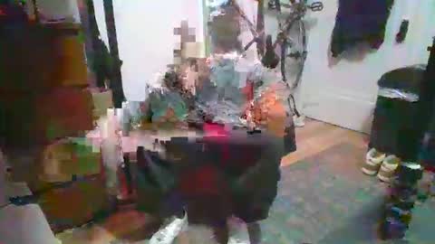 Snapshot of magnetic77slav chatting on 10.18.25 magnetic77slav online show from 10.18.25