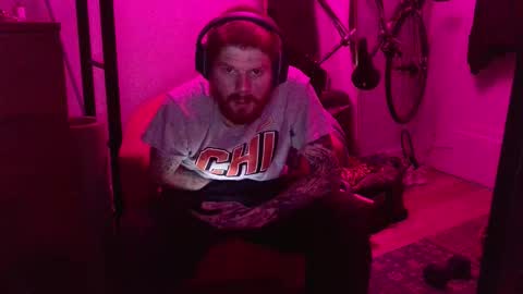 Snapshot of magnetic77slav chatting on 10.20.25 magnetic77slav online show from 10.20.25