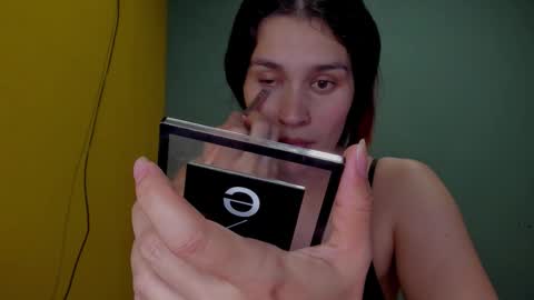 Snapshot of mahiia_1 chatting on 11.09.25 Mahiia online show from 11.09.25