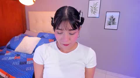 Snapshot of maia_w10 chatting on 11.08.25 Maia online show from 11.08.25