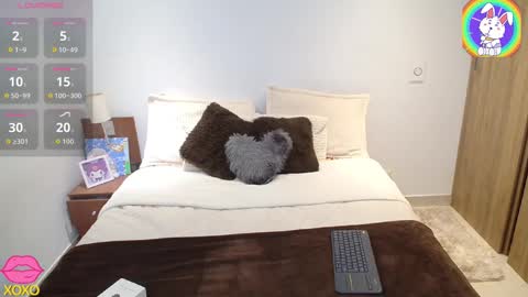 Snapshot of maiaa_evans chatting on 09.15.25 t online show from 09.15.25